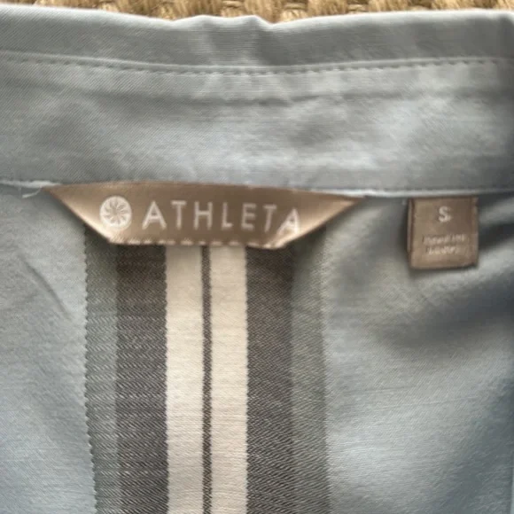 Athleta button down tunic shirts - Picture 6 of 7